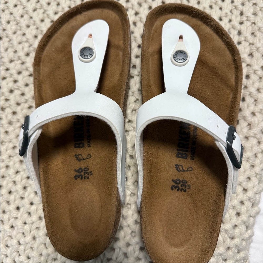 Birkenstock Gizeh White and Brown Sandals